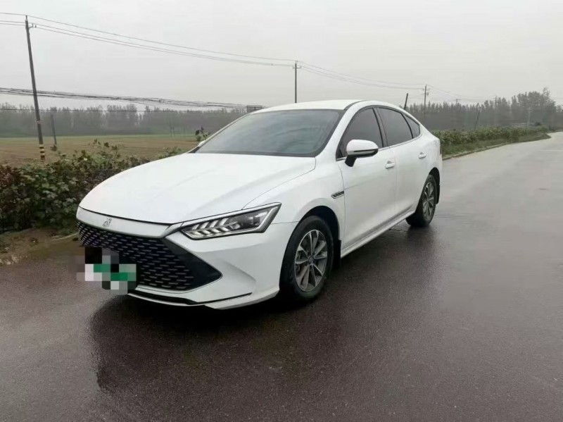 保定24年比亚迪秦3