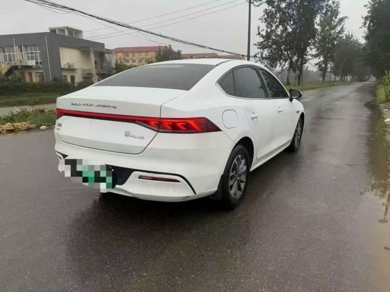 保定24年比亚迪秦6