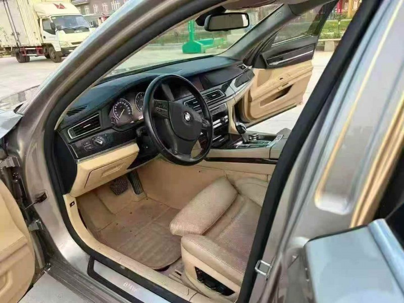 徐州12年宝马7系2