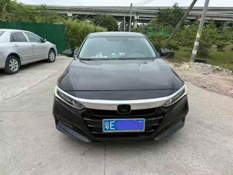 佛山21年本田雅阁1