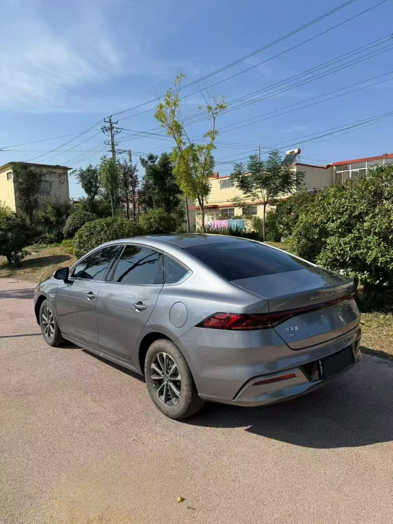 济南24年比亚迪秦4