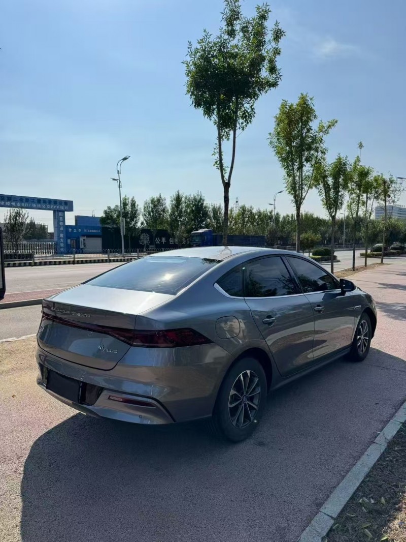 济南24年比亚迪秦5