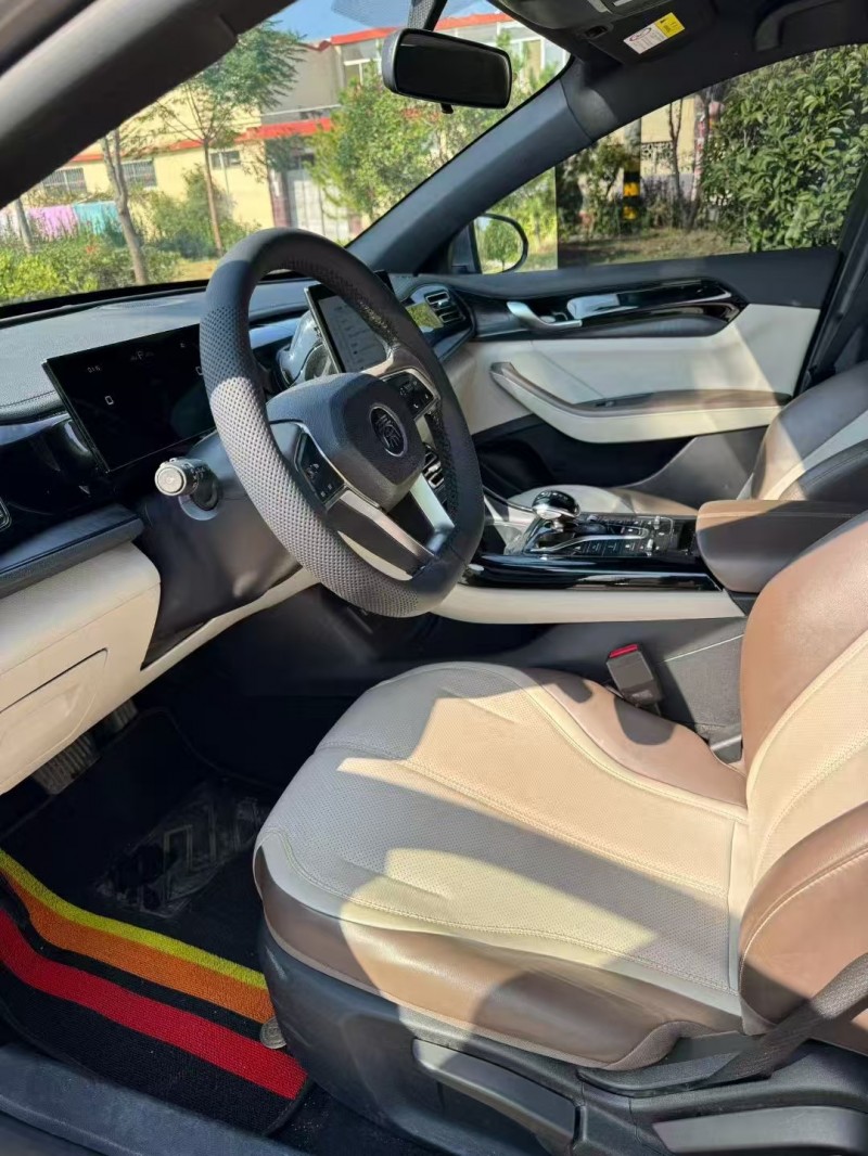 济南24年比亚迪秦8