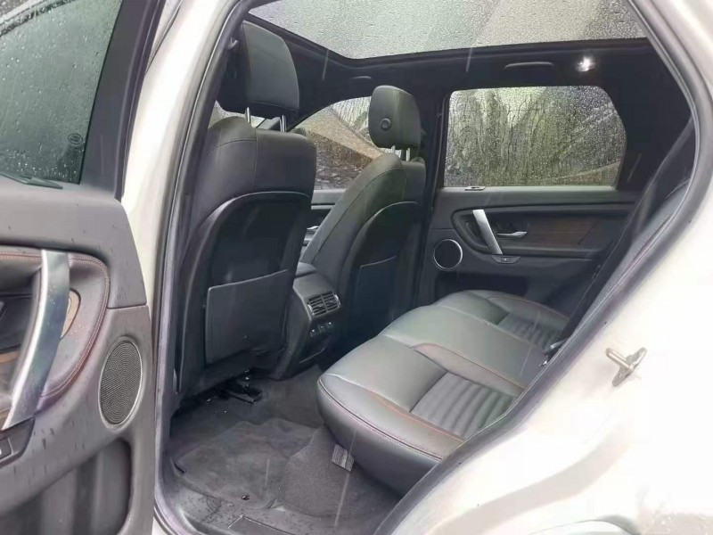 深圳23年路虎发现6