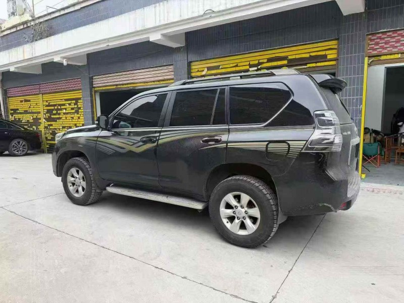 桂林10年丰田普拉多7