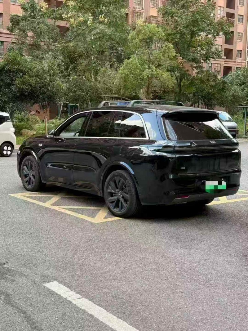 赣州23年理想L88