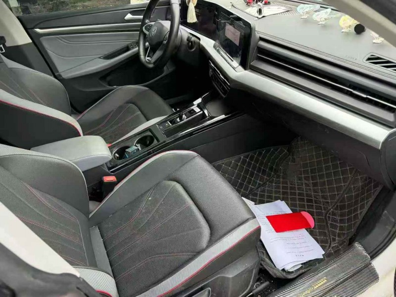 湛江23年大众凌渡4