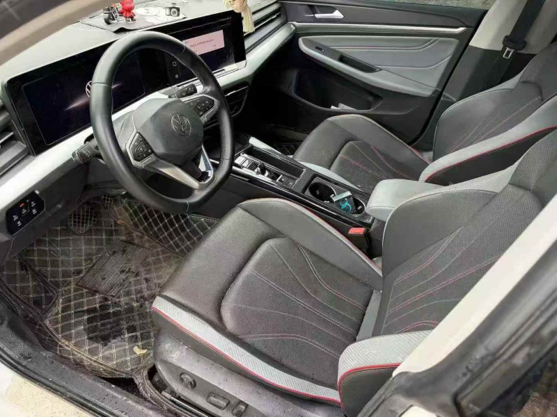 湛江23年大众凌渡6