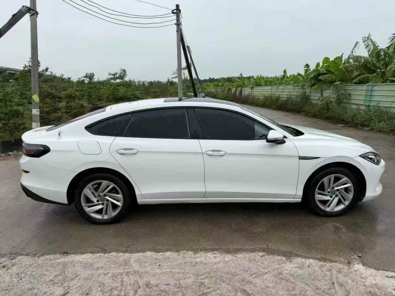 湛江23年大众凌渡8