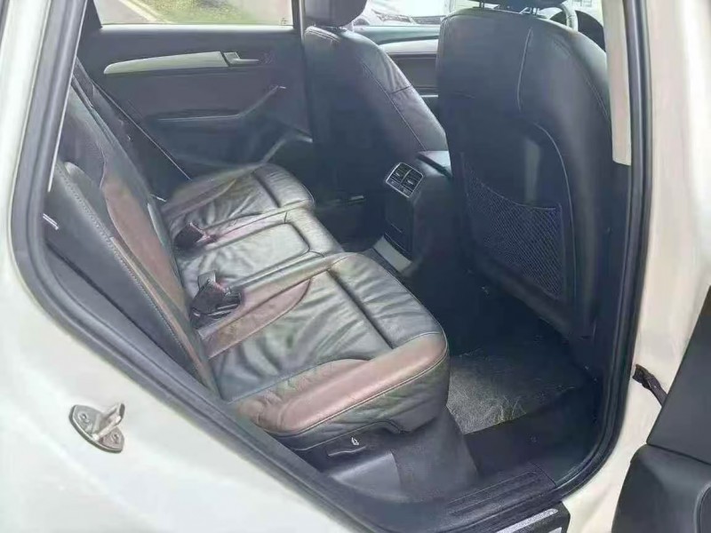 东莞17年奥迪Q56