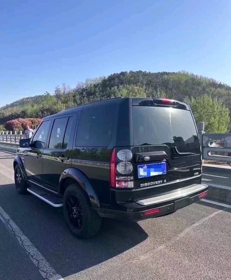 青岛10年路虎发现6