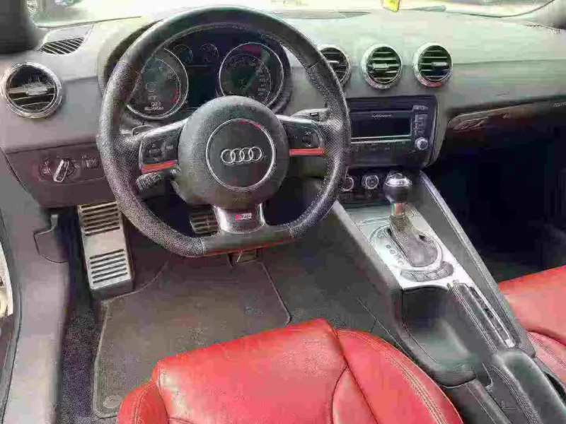 济宁13年奥迪TT7