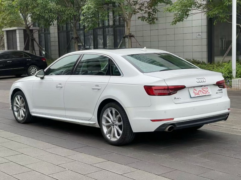佛山17年奥迪A4L8