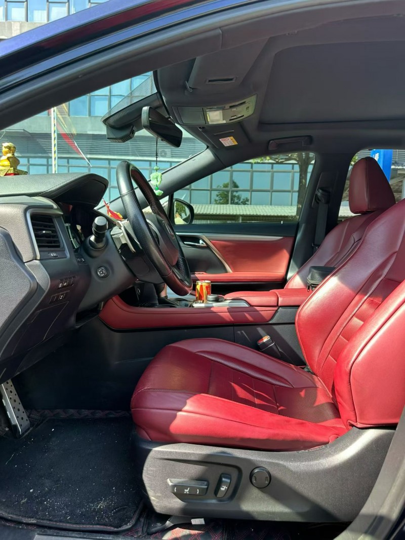 东莞17年雷克萨斯RX6