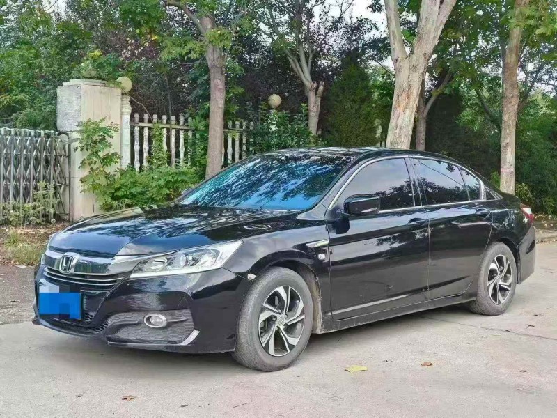 洛阳17年本田雅阁2