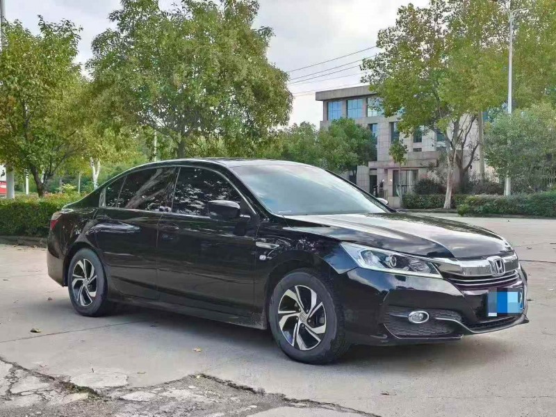 洛阳17年本田雅阁3