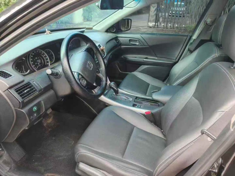 洛阳17年本田雅阁4