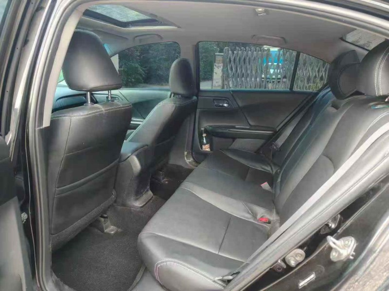 洛阳17年本田雅阁6