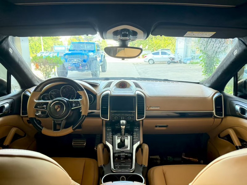 临沂15年保时捷卡宴5