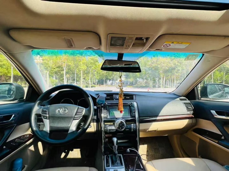 枣庄13年丰田锐志6