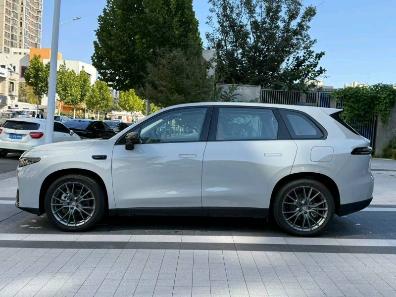 徐州24年零跑汽车C107