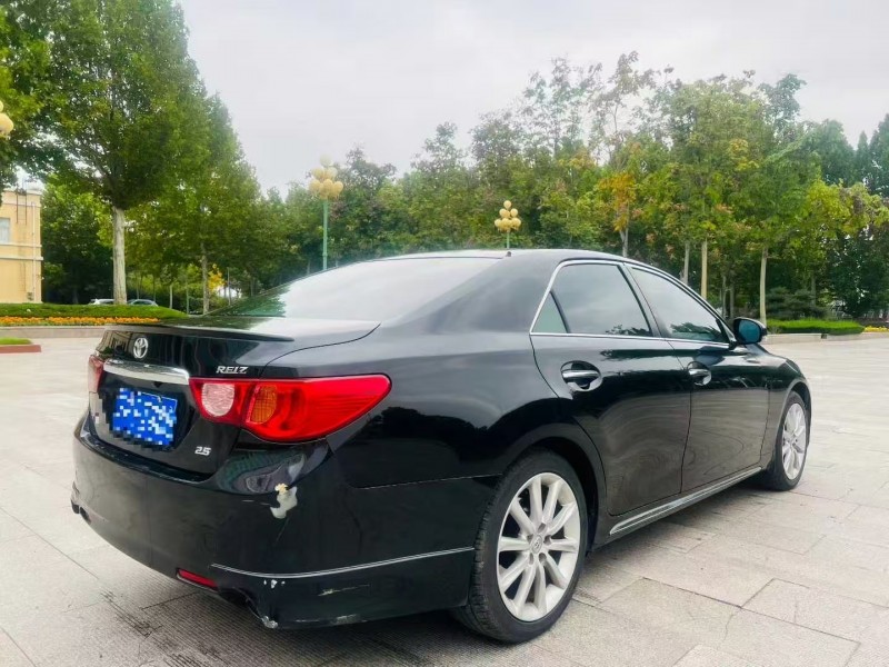 东营12年丰田锐志7