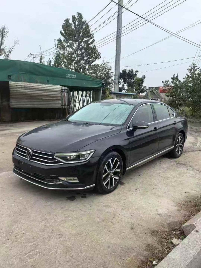 青岛21年大众迈腾2