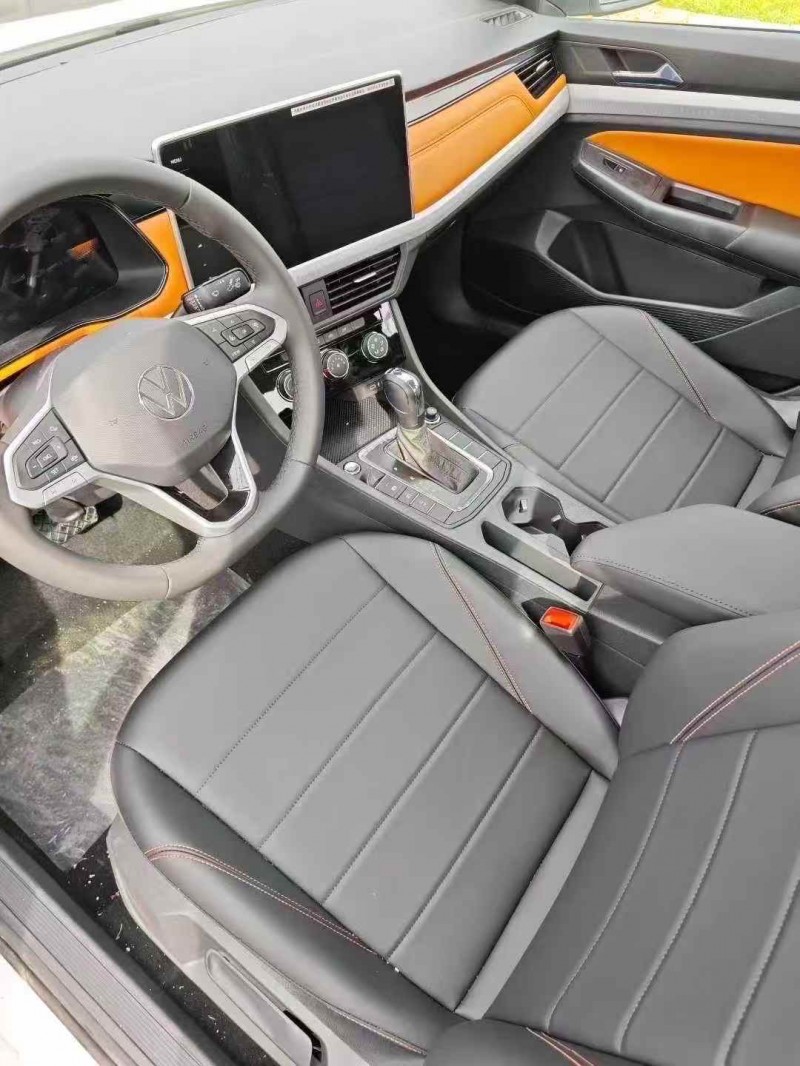 青岛25年大众宝来3