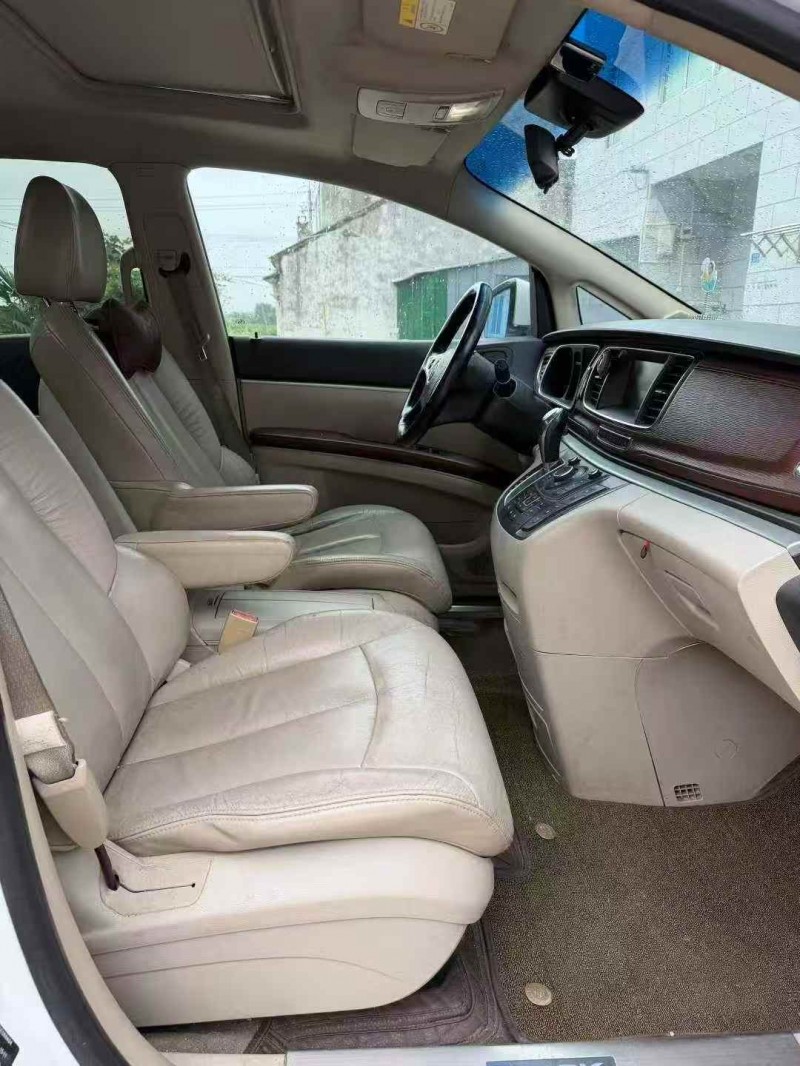 徐州16年别克GL84