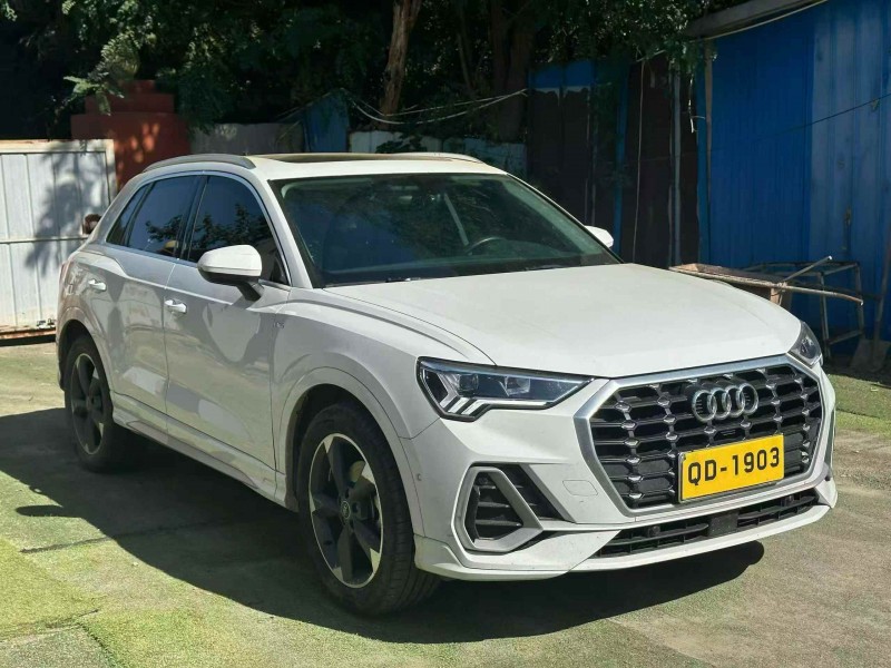 青岛23年奥迪Q33