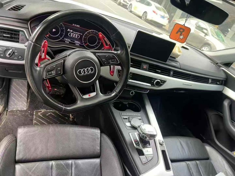 嘉兴17年奥迪A54