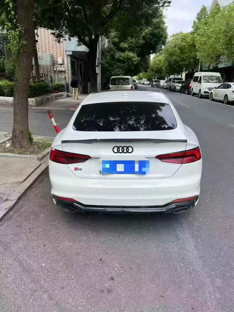 嘉兴17年奥迪A56