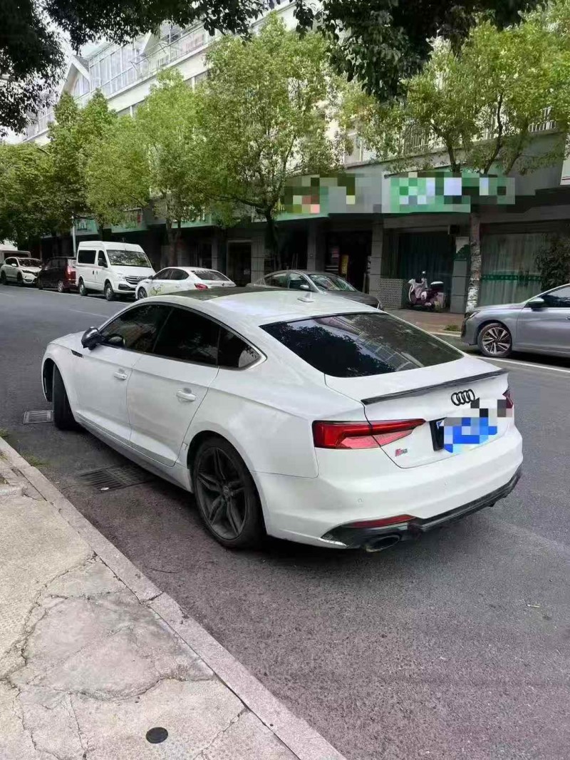 嘉兴17年奥迪A57