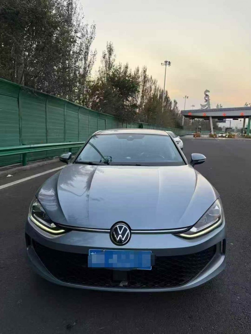 包头22年大众凌渡1