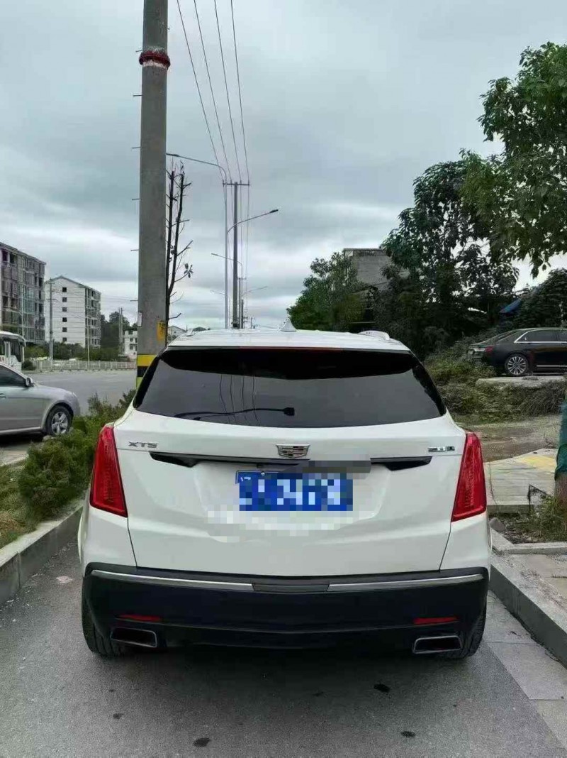 邵阳16年凯迪拉克XT58
