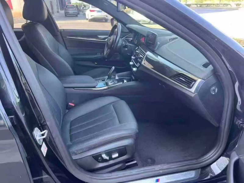 苏州18年宝马5系4