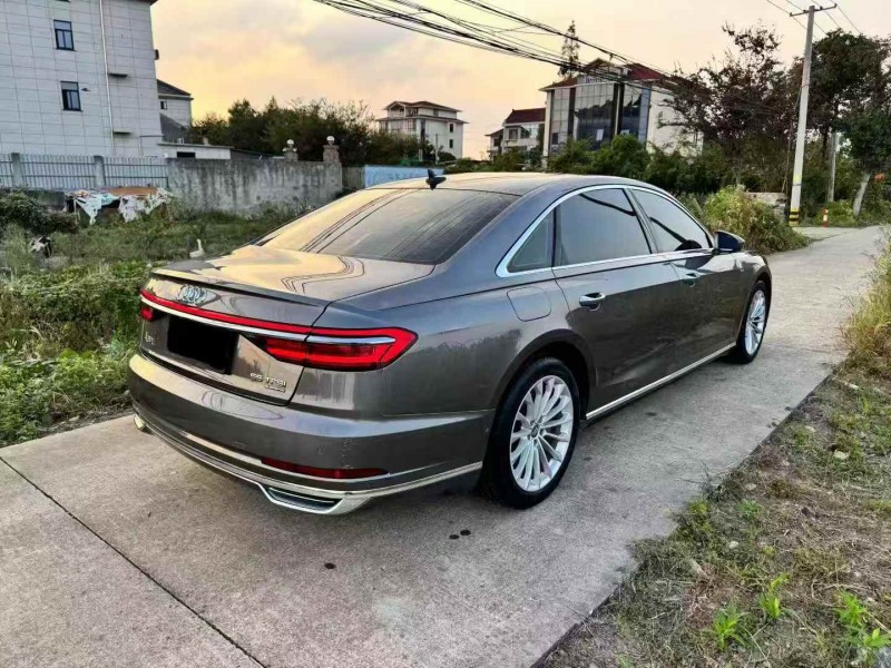 宁波18年奥迪A8L8