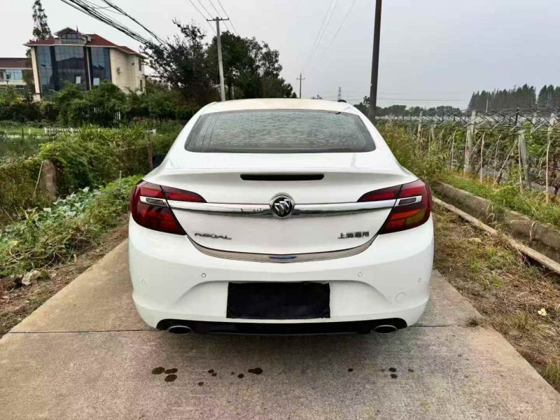 宁波15年别克君威9