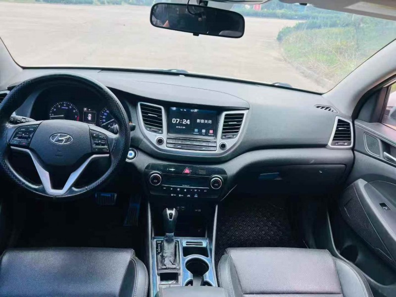 青岛17年现代途胜6