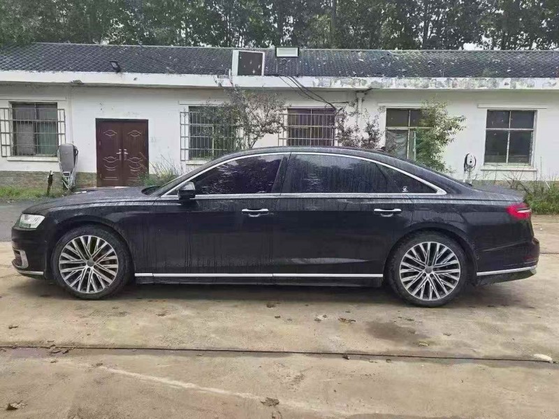 安阳19年奥迪A8L8