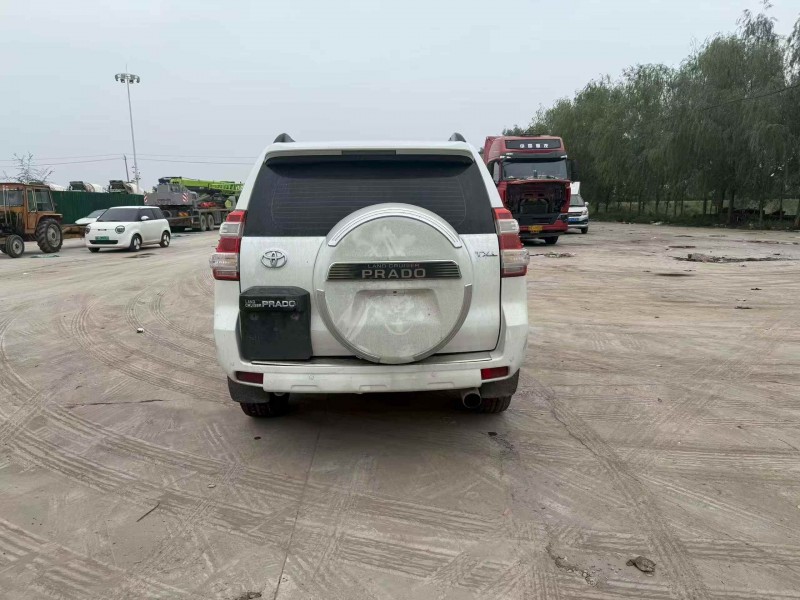 东营12年丰田普拉多9