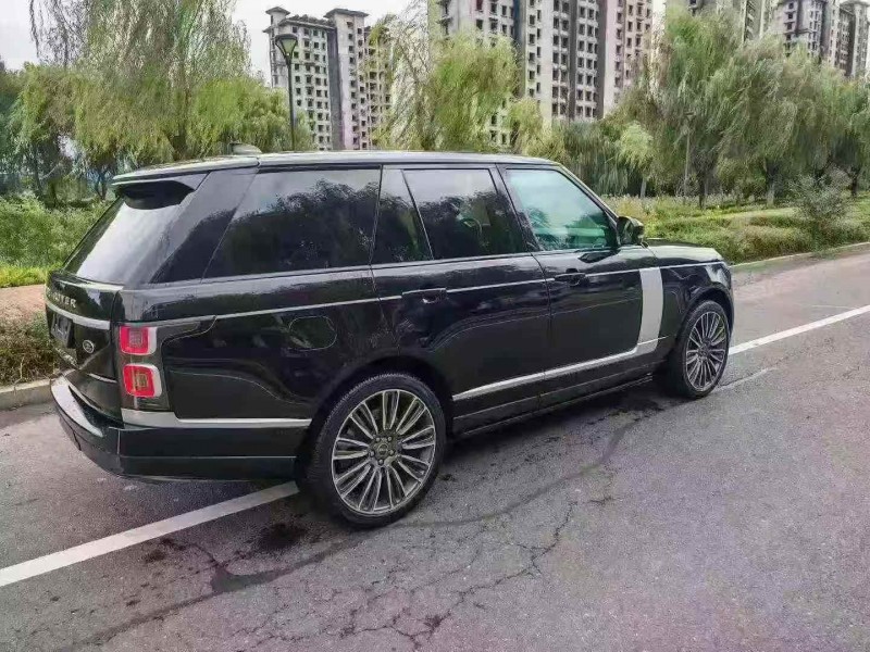 淄博18年路虎揽胜行政8