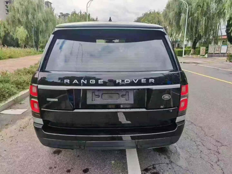 淄博18年路虎揽胜行政9