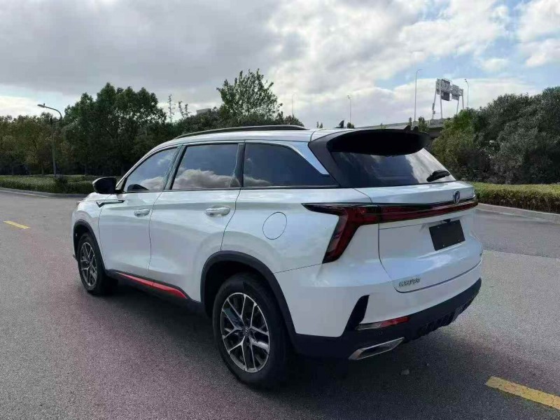 无锡24年长安汽车CS757