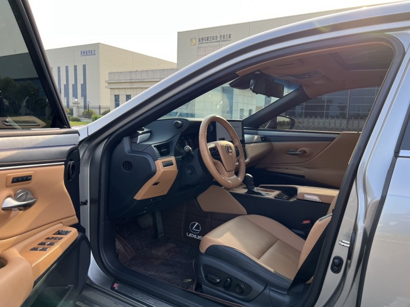 盐城24年雷克萨斯ES4