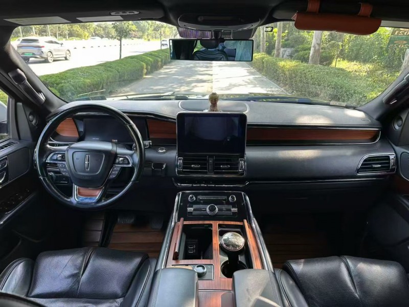 枣庄19年林肯领航员5