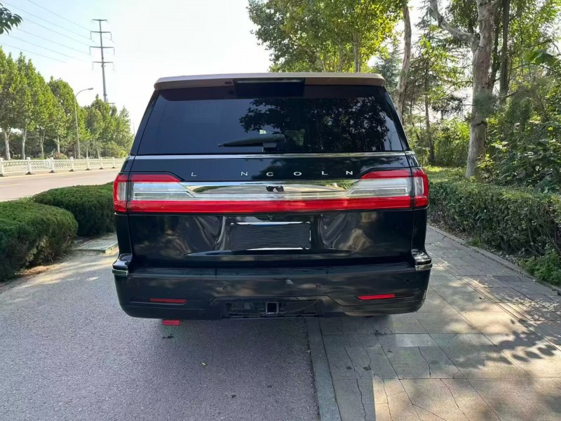 枣庄19年林肯领航员8