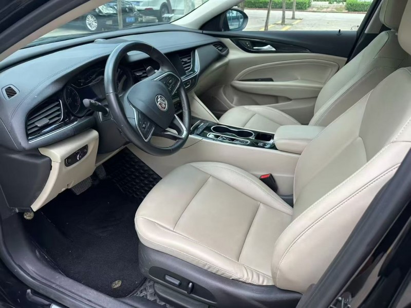 枣庄21年别克君威6