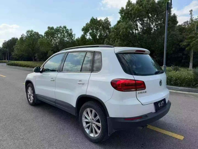 常州17年大众途观7