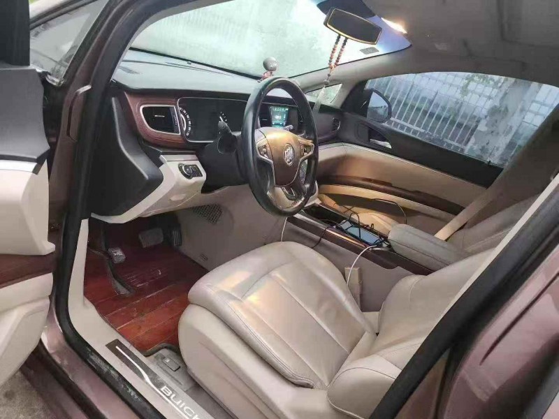 连云港20年别克GL86